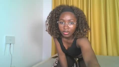 Snapshot of _cutestephanie chatting on 21, 9, 2025 STEPH online show from 21, 9, 2025