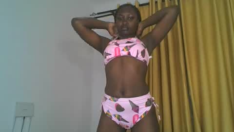 Snapshot of _cutestephanie chatting on 10, 10, 2025 STEPH online show from 10, 10, 2025