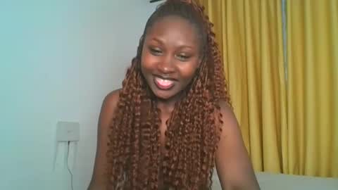 Snapshot of _cutestephanie chatting on 25, 10, 2025 STEPH online show from 25, 10, 2025