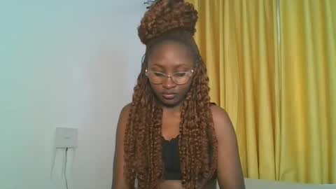 Snapshot of _cutestephanie chatting on 4, 11, 2025 STEPH online show from 4, 11, 2025