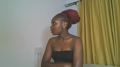 Snapshot of _cutestephanie chatting on 23, 11, 2025 STEPH online show from 23, 11, 2025