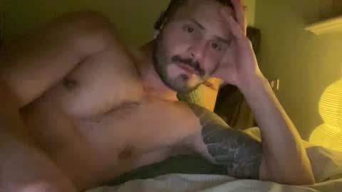 Snapshot of _dantecross_ chatting on 1, 10, 2025 _dantecross_ online show from 1, 10, 2025