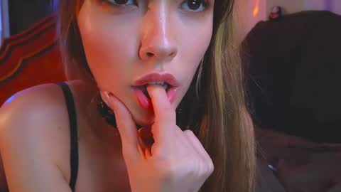 DemiDee online show from 9, 12, 2024