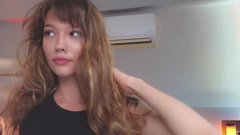 DemiDee online show from 26, 1, 2025