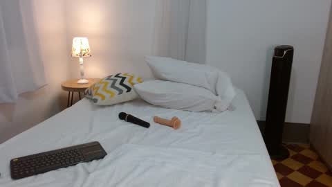 Diana online show from 11, 2, 2025