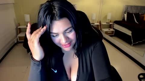 Snapshot of _dulcinea_1 chatting on 13, 9, 2025 Dulcinea online show from 13, 9, 2025