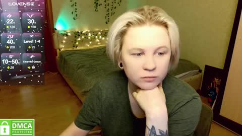 Snapshot of _elven_dreams__ chatting on 16, 12, 2024 chloue and Gretta online show from 16, 12, 2024