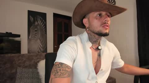 Snapshot of _emilio_escobar chatting on 8, 6, 2026 Emilio online show from 8, 6, 2026