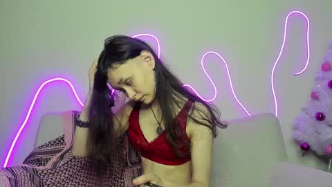 Snapshot of _emily__strike_ chatting on 4, 1, 2025 _emily__strike_ online show from 4, 1, 2025