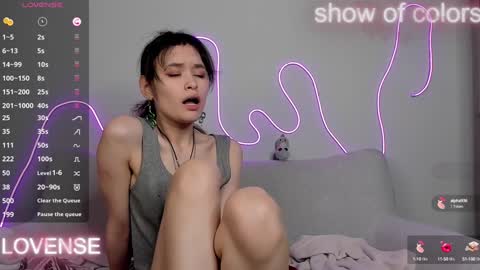 Snapshot of _emily__strike_ chatting on 31, 1, 2025 _emily__strike_ online show from 31, 1, 2025