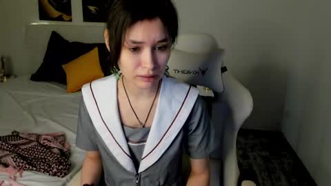 Snapshot of _emily__strike_ chatting on 20, 2, 2025 _emily__strike_ online show from 20, 2, 2025