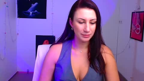 Emma online show from 20, 12, 2024