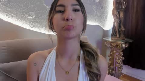 _emmawalka online show from 1, 11, 2025