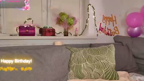 Mia  online show from 23, 7, 2026