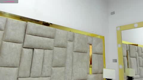 Snapshot of _eris_rose chatting on 29, 11, 2025 _eris_rose online show from 29, 11, 2025