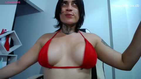 Snapshot of _exa_ chatting on 10, 12, 2024 Exa help me position myself with your thumb up thanks online show from 10, 12, 2024