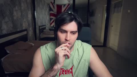 Keanu online show from 17, 12, 2024