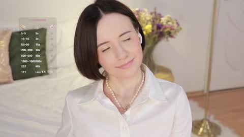 Essie  online show from 20, 12, 2024