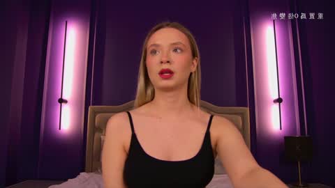 Snapshot of _florence_wayne chatting on 5, 12, 2024 Florence online show from 5, 12, 2024