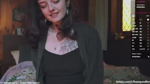 Snapshot of _freckles chatting on 20, 5, 2026 Jacqui Queen goddess motorcycle mozzarella Jaq next livestream see bio online show from 20, 5, 2026