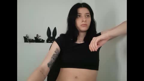 Mia-foster online show from 24, 2, 2025