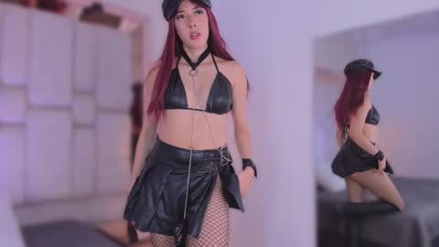 Snapshot of _gigidoll_ chatting on 12, 9, 2025 Gigi online show from 12, 9, 2025