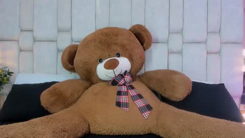 Snapshot of _gigidoll_ chatting on 7, 10, 2025 Gigi online show from 7, 10, 2025