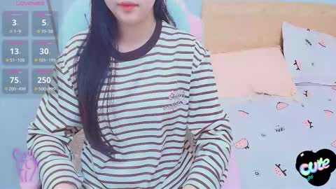 Snapshot of _girlcute_ chatting on 29, 11, 2025 Anna online show from 29, 11, 2025