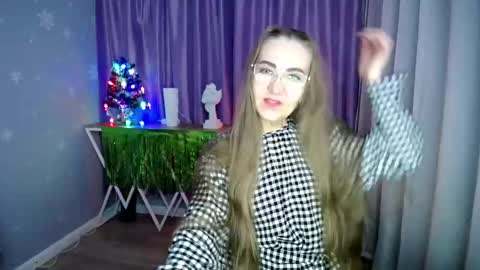 _greybunny_ online show from 31, 12, 2024