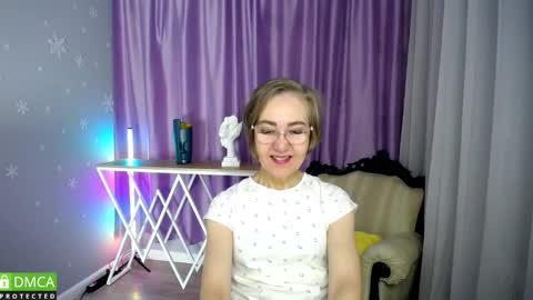 _greybunny_ online show from 19, 10, 2025