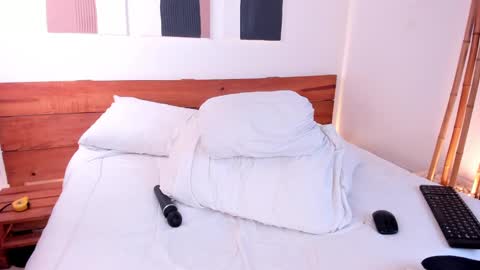 Snapshot of _hanna_johnson_ chatting on 1, 1, 2025 Hanna johnson online show from 1, 1, 2025