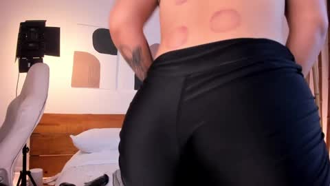 Snapshot of _hanna_johnson_ chatting on 28, 1, 2025 Hanna johnson online show from 28, 1, 2025