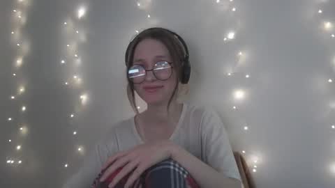 Snapshot of _hanna_moon_ chatting on 5, 12, 2025 Hannaolotl online show from 5, 12, 2025