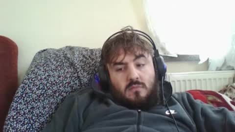 Snapshot of _hasanhz_ chatting on 4, 12, 2025 hasanhz. online show from 4, 12, 2025