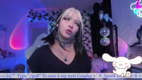 Snapshot of _heavenly_blue_ chatting on 22, 10, 2025 Bluey online show from 22, 10, 2025