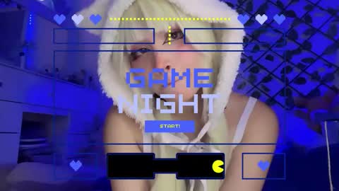 Snapshot of _heavenly_blue_ chatting on 14, 11, 2025 Bluey online show from 14, 11, 2025