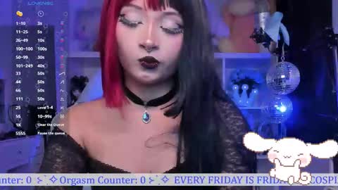 Snapshot of _heavenly_blue_ chatting on 27, 11, 2025 Bluey online show from 27, 11, 2025