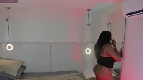 Darlis  online show from 17, 11, 2025