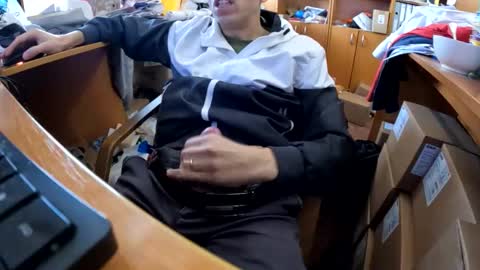 Snapshot of _i_a_m_ chatting on 19, 9, 2025 _i_a_m_ online show from 19, 9, 2025