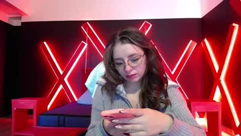 Isa online show from 4, 12, 2025