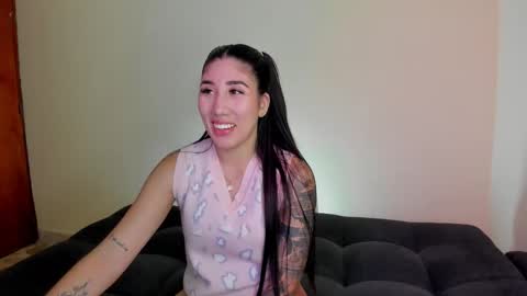 Snapshot of _isabella99_ chatting on 23, 12, 2025 Isabella online show from 23, 12, 2025