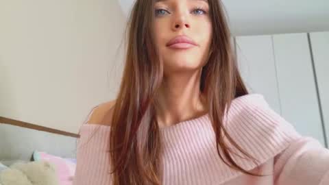 Snapshot of _isiah chatting on 20, 12, 2025 isia online show from 20, 12, 2025