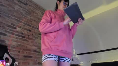 Snapshot of _jessy_moon_ chatting on 8, 3, 2025 ... online show from 8, 3, 2025