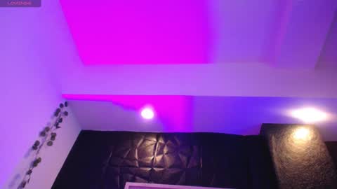 Mia online show from 24, 12, 2024