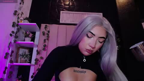 Mia online show from 12, 2, 2025