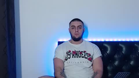 Snapshot of _joni_new_ chatting on 8, 11, 2025 Joni online show from 8, 11, 2025