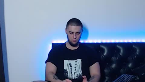 Snapshot of _joni_new_ chatting on 11, 11, 2025 Joni online show from 11, 11, 2025