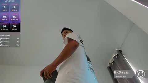 Snapshot of _juanes__ chatting on 20, 2, 2025 _juanes__ online show from 20, 2, 2025