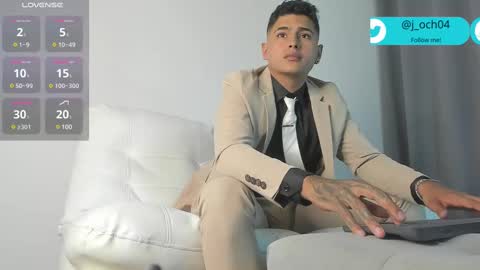 Snapshot of _juanes__ chatting on 12, 3, 2025 _juanes__ online show from 12, 3, 2025