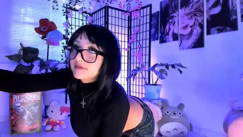 JULIANA online show from 3, 11, 2025